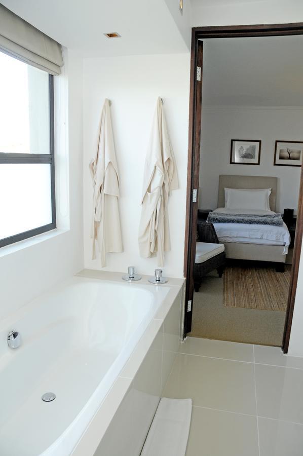 Lodge On The Bay Plettenbergbaai Buitenkant foto