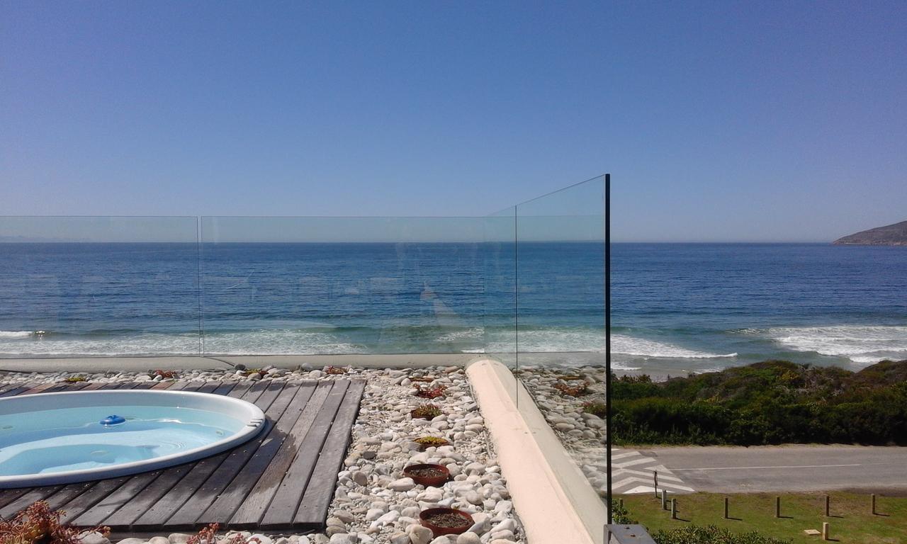 Lodge On The Bay Plettenbergbaai Buitenkant foto